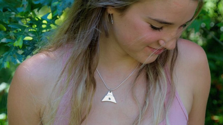 JewelryWe - Collana Unisex Con Fischietto Ciondolo Per SOS E Arbitro - Acciaio Inossidabile Con Catena 60 Cm - Regalo Per Uomo E Donna