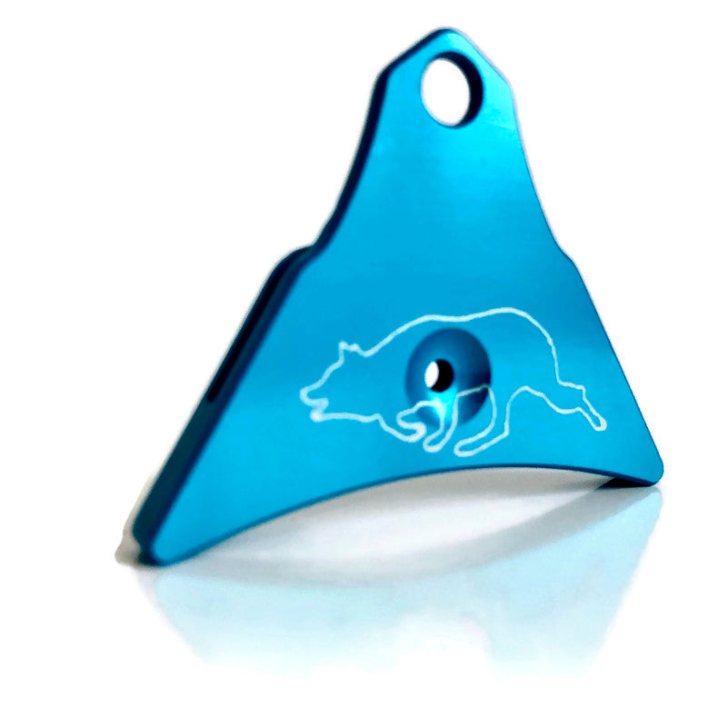 Logan Ventura turquoise sheep dog whistle with white running collie etched design